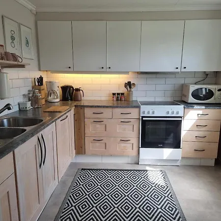 Child And Pet Friendly House 펜션 *