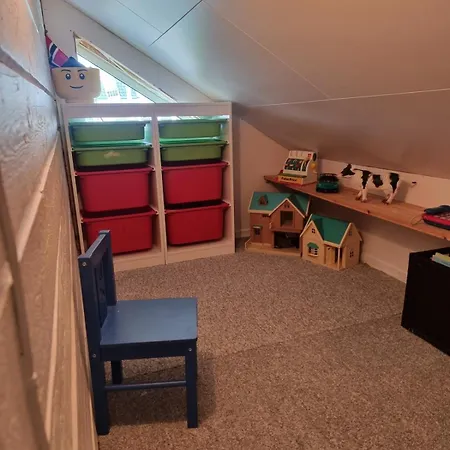 Child And Pet Friendly House *